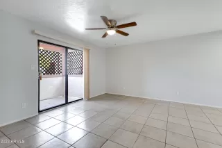 Photo #4: 6591737 Listing