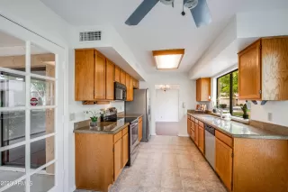 Photo #6: 6591855 Listing 