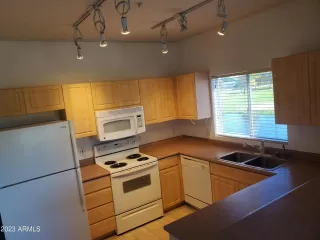 Photo #4: 6591857 Listing