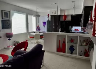 Photo #3: 6591861 Listing