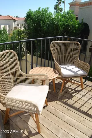 Photo #6: 6591933 Listing