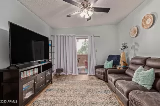 Photo #4: 6591936 Listing 