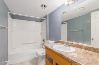 Photo #6: 6592028 Listing