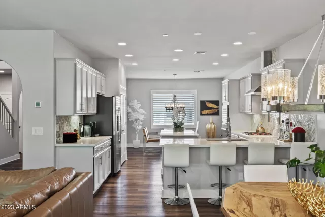 MLS: 6592110 Condo For Sale