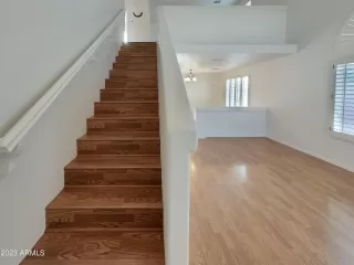 Photo #2: 6592349 Listing