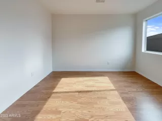 Photo #4: 6592349 Listing