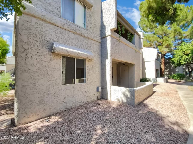 MLS: 6592351 Condo For Sale