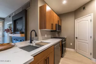 Photo #3: 6592588 Listing 