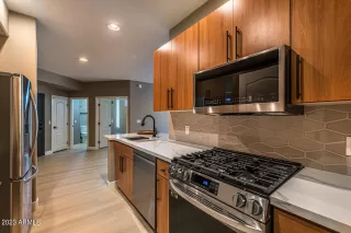 Photo #4: 6592588 Listing 