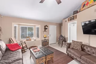 Photo #2: 6592995 Listing