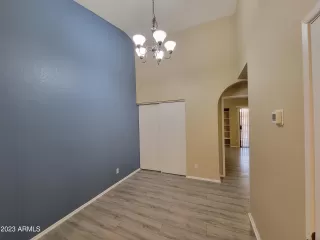 Photo #6: 6593148 Listing