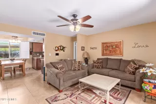 Photo #2: 6593200 Listing 