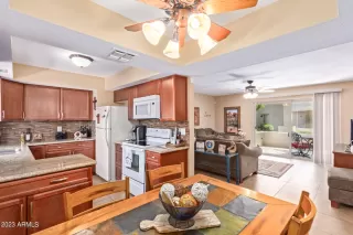 Photo #4: 6593200 Listing 