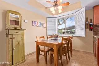 Photo #5: 6593200 Listing 