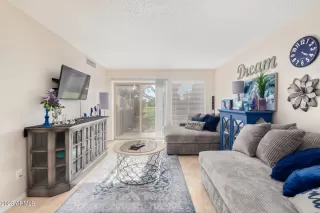 Photo #2: 6593232 Listing