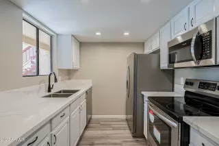 Photo #3: 6593238 Listing