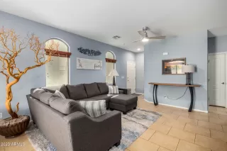 Photo #6: 6593452 Listing