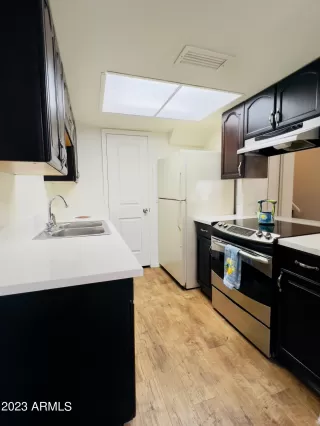 Photo #2: 6594186 Listing 