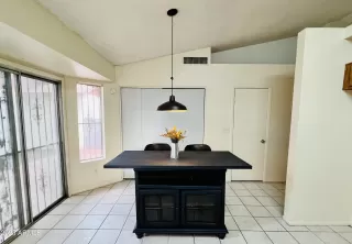 Photo #5: 6594510 Listing