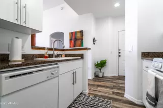 Photo #2: 6594586 Listing