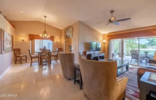 Photo #6: 6594785 Listing