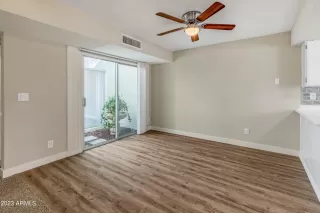 Photo #5: 6594871 Listing