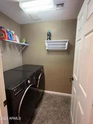 Photo #5: 6595048 Listing