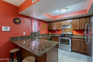 Photo #5: 6595130 Listing 