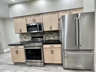 Photo #3: 6595150 Listing 