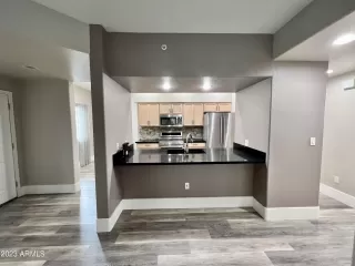 Photo #5: 6595150 Listing 