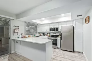 Photo #1: 6595169 Listing 