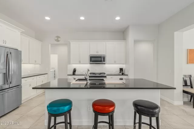 MLS: 6595267 Condo For Sale