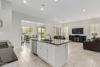 Photo #4: 6595267 Listing 