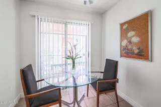 Photo #4: 6595316 Listing