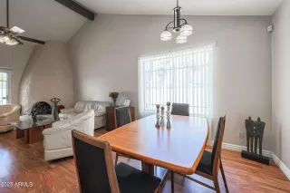 Photo #6: 6595316 Listing