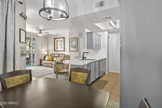 Photo #4: 6595366 Listing