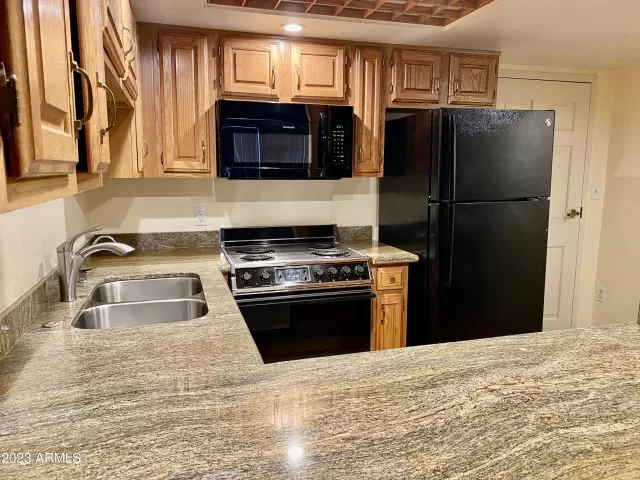 MLS: 6595488 Condo For Sale