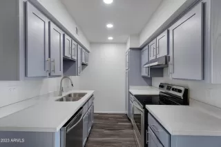 Photo #5: 6595717 Listing