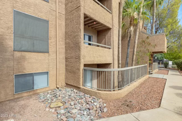 MLS: 6595720 Condo For Sale