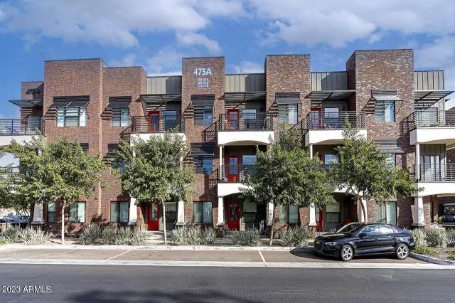 MLS: 6595761 Condo For Sale