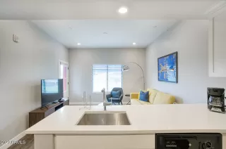 Photo #4: 6595761 Listing 