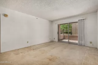 Photo #3: 6595870 Listing