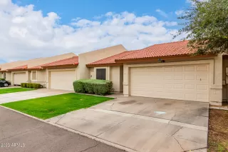 Photo #2: 6595905 Listing