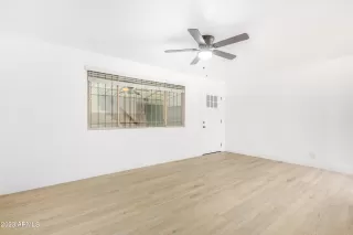 Photo #6: 6595953 Listing 