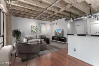 Photo #2: 6596080 Listing 