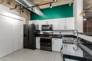 Photo #6: 6596080 Listing 