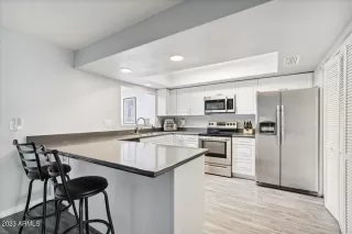 Photo #2: 6596152 Listing