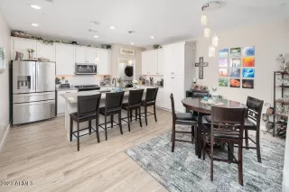 Photo #3: 6596178 Listing 