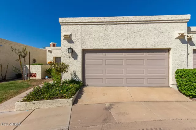 MLS: 6596204 Condo For Sale