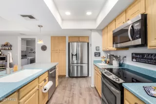 Photo #6: 6596204 Listing 